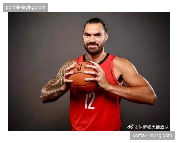 幕后花絮：WNBA官方在社交媒体发布各队媒体日定妆照拍摄现场